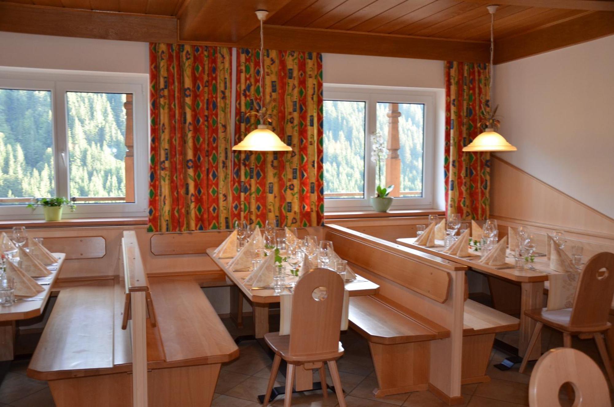 Ski In-Ski Out - Gaestehaeuser Saalbach-Hinterglemm - Wallegghof Christianhof Екстер'єр фото